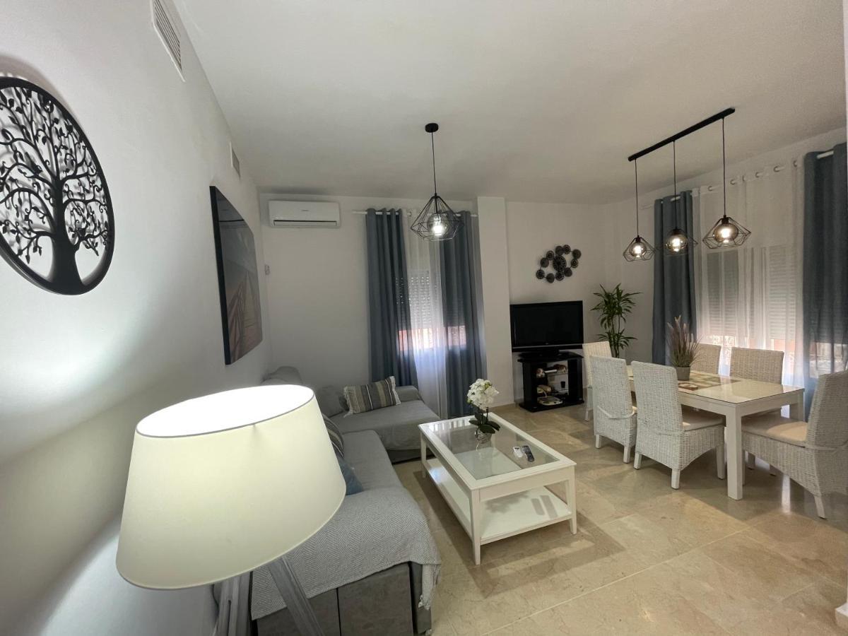 Villa Triana Севиля Екстериор снимка