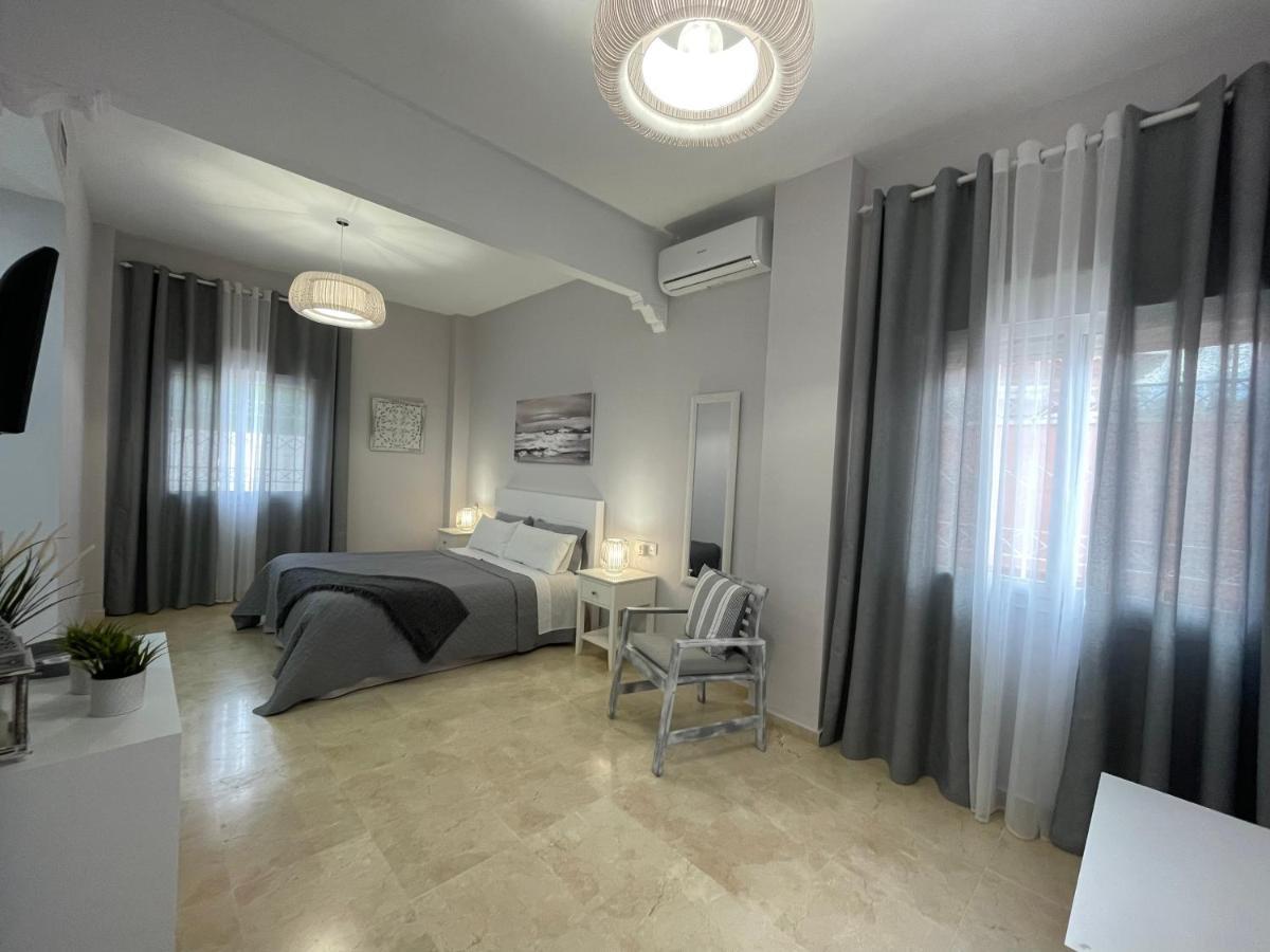 Villa Triana Севиля Екстериор снимка