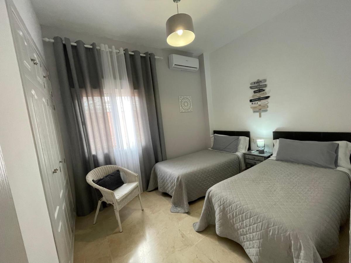 Villa Triana Севиля Екстериор снимка