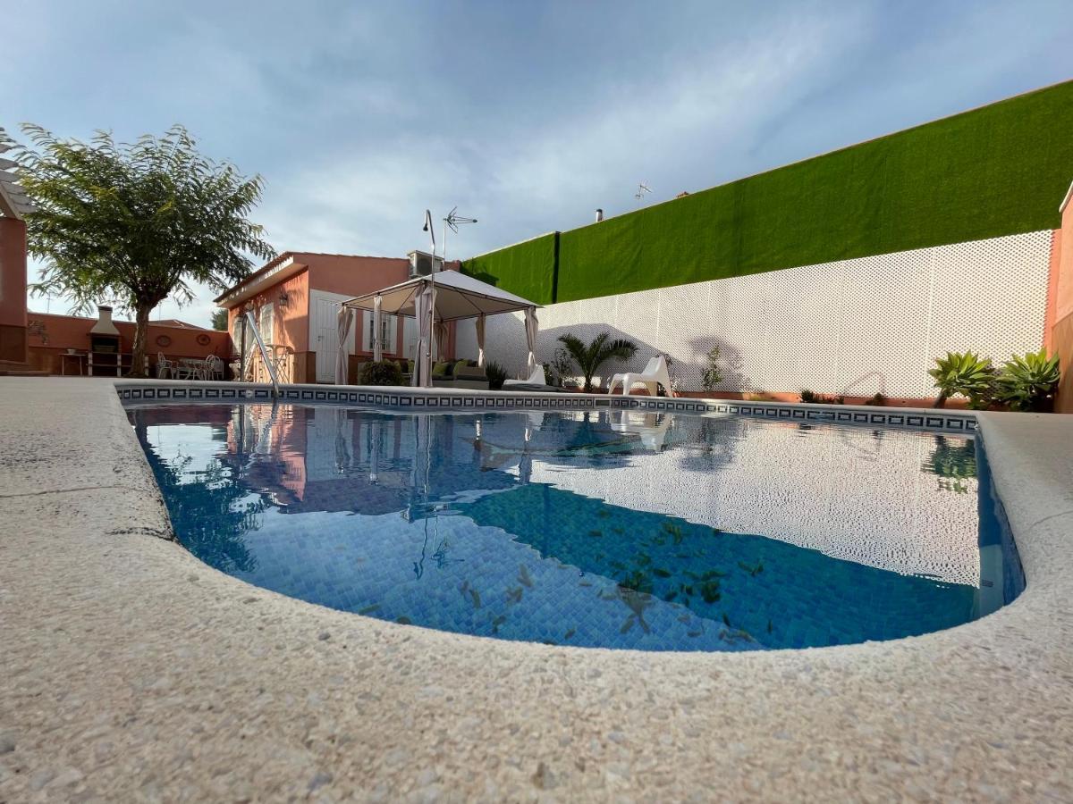 Villa Triana Севиля Екстериор снимка