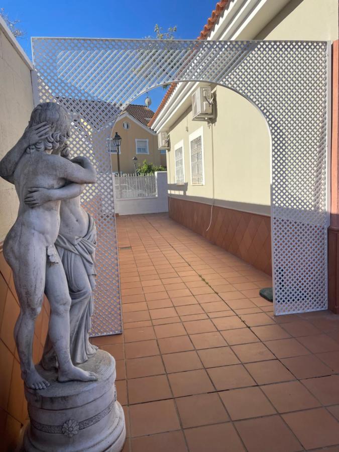 Villa Triana Севиля Екстериор снимка