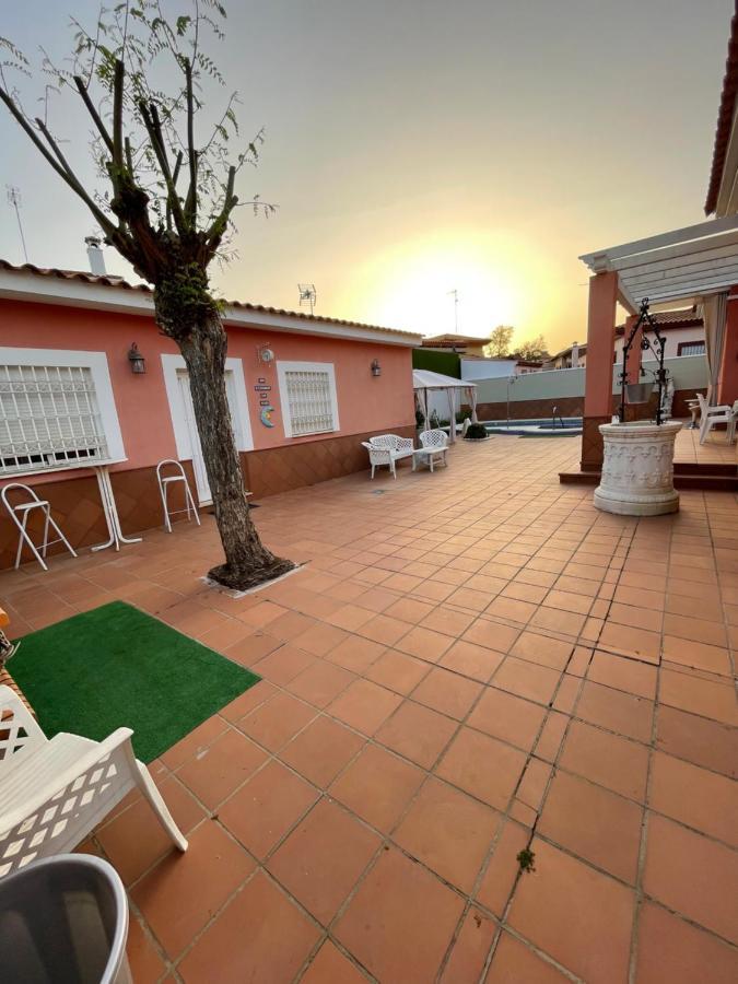 Villa Triana Севиля Екстериор снимка